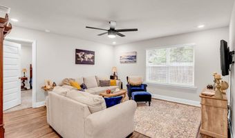 6595 Eastland Cir, Biloxi, MS 39532