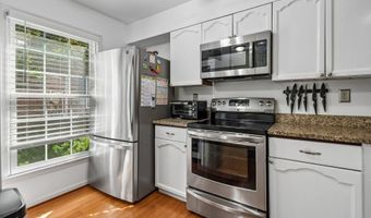 2544- D S ARLINGTON MILL Dr, Arlington, VA 22206
