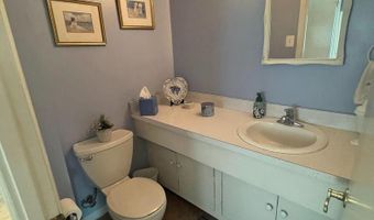 459 EDGEWOOD Dr, Ambler, PA 19002