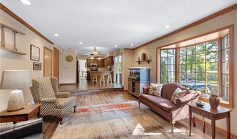 6903 Hidden Valley Dr, Amherst, OH 44001