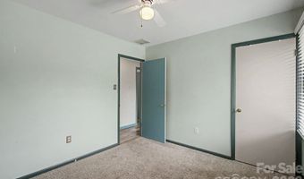 21 Glen Meadows Rd, Arden, NC 28704