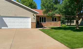 2231 SE Crystal Ave, Aberdeen, SD 57401