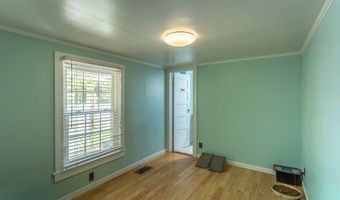111 4th St, Apalachicola, FL 32320
