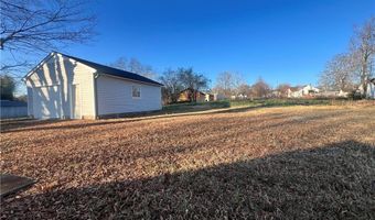 512 Dale St, Archdale, NC 27263