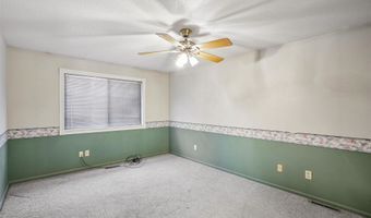 944 Sunburst Ln, Altoona, IA 50009