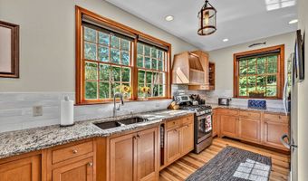 11 Loft Cir, Campton, NH 03223