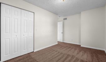 1504 Red Leaf Ln, Columbus, OH 43223