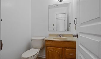 33 BARK HOLLOW Ln, Horsham, PA 19044