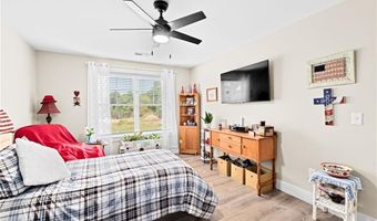 8 Big River Rd, Coventry, RI 02816