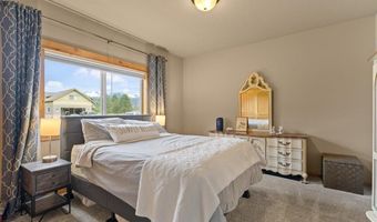 50 Bellflower Ct, Blanchard, ID 83804