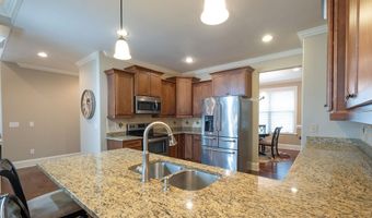 110 Coal Creek Dr, Boiling Springs, SC 29316