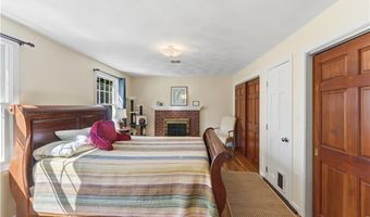 434 N Quidnessett Rd, North Kingstown, RI 02852