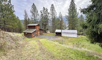 719 Viewpoint Rd, Ahsahka, ID 83520
