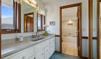 1128 Benton St, Anoka, MN 55303