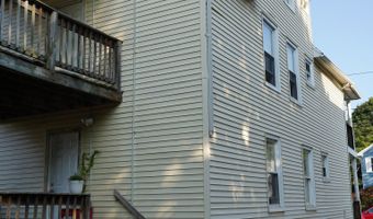 34 Hanford Ave, Bridgeport, CT 06605