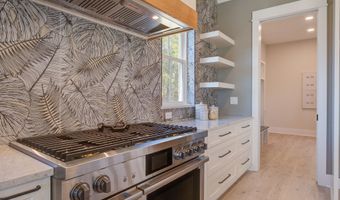7527 Ladys Secret Ln, Awendaw, SC 29429
