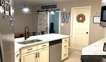 73 Worley Dr, Apalachicola, FL 32320