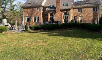 9049 HOLLY LEAF Ln, Bethesda, MD 20817