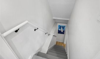58 Bliss Rd, Newport, RI 02840