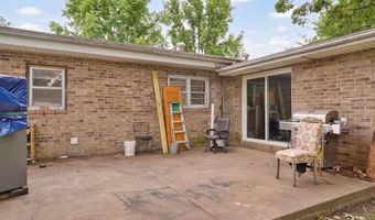1315 E Church St, Aurora, MO 65605