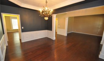300 Sutton Glen Dr, Apex, NC 27523