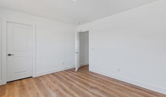 2012 Green Acres Dr, Adrian, MI 49221