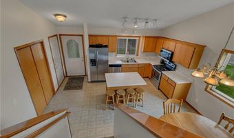 409 Highlands Dr, Albany, MN 56307