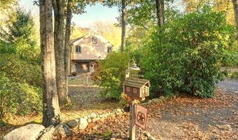 550 Twin Brook Ln, Coventry, RI 02816