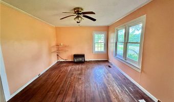 621 3rd Ave SE, Aliceville, AL 35442