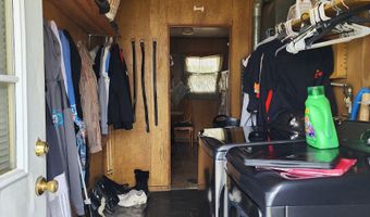 615 E 31st St, Anderson, IN 46016