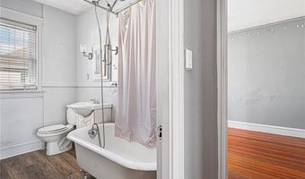 130 Wollaston St, Cranston, RI 02910