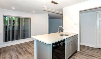 16301 Ledgemont Ln 101, Addison, TX 75001