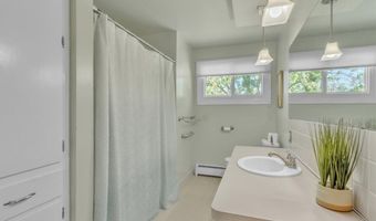 133 Brookpark Dr, Amherst, NY 14228