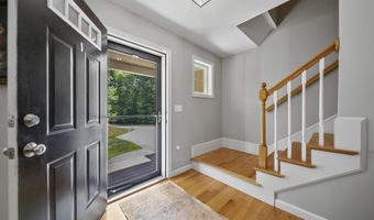 46 Isaac Foss Rd, Chester, NH 03036