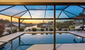 6604 DOLPHIN COVE Dr, Apollo Beach, FL 33572