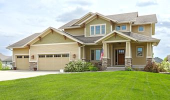 422 Stonegate Ct SW, Altoona, IA 50009