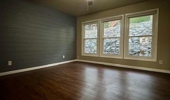 15 Nantucket Dr, Bella Vista, AR 72715