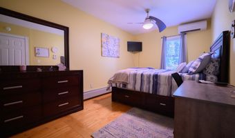 15 Farnam Hl, Bethel, CT 06801
