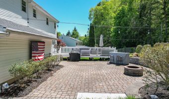 79 Strawberry Hill Rd, Bristol, CT 06010