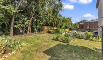 1223 N QUINN St, Arlington, VA 22209