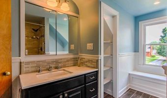 1060 Broad St, Ashland, OH 44805