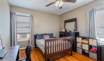 1640 Cranston St, Cranston, RI 02920