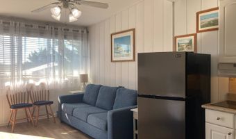 2136 Montauk Hwy 202, Amagansett, NY 11930