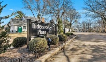 1738 Highview Circle Ct, Ballwin, MO 63021