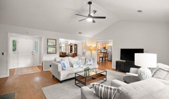 24 Thomas Sumter St, Beaufort, SC 29907
