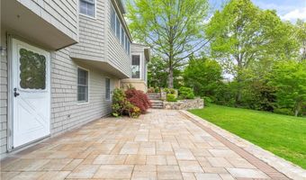 61 Kimberly Ln, Cranston, RI 02921