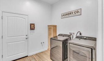135 W Hawk Way, Amado, AZ 85645