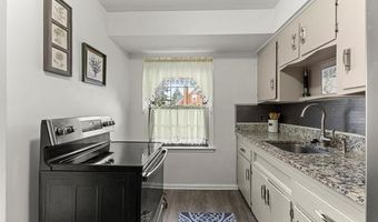 7609 Rosedale Blvd, Allen Park, MI 48101