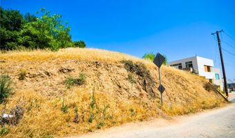1938 N Phillips Way, Los Angeles, CA 90042
