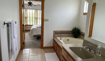 308 E Flint Hills Dr, Alma, KS 66401